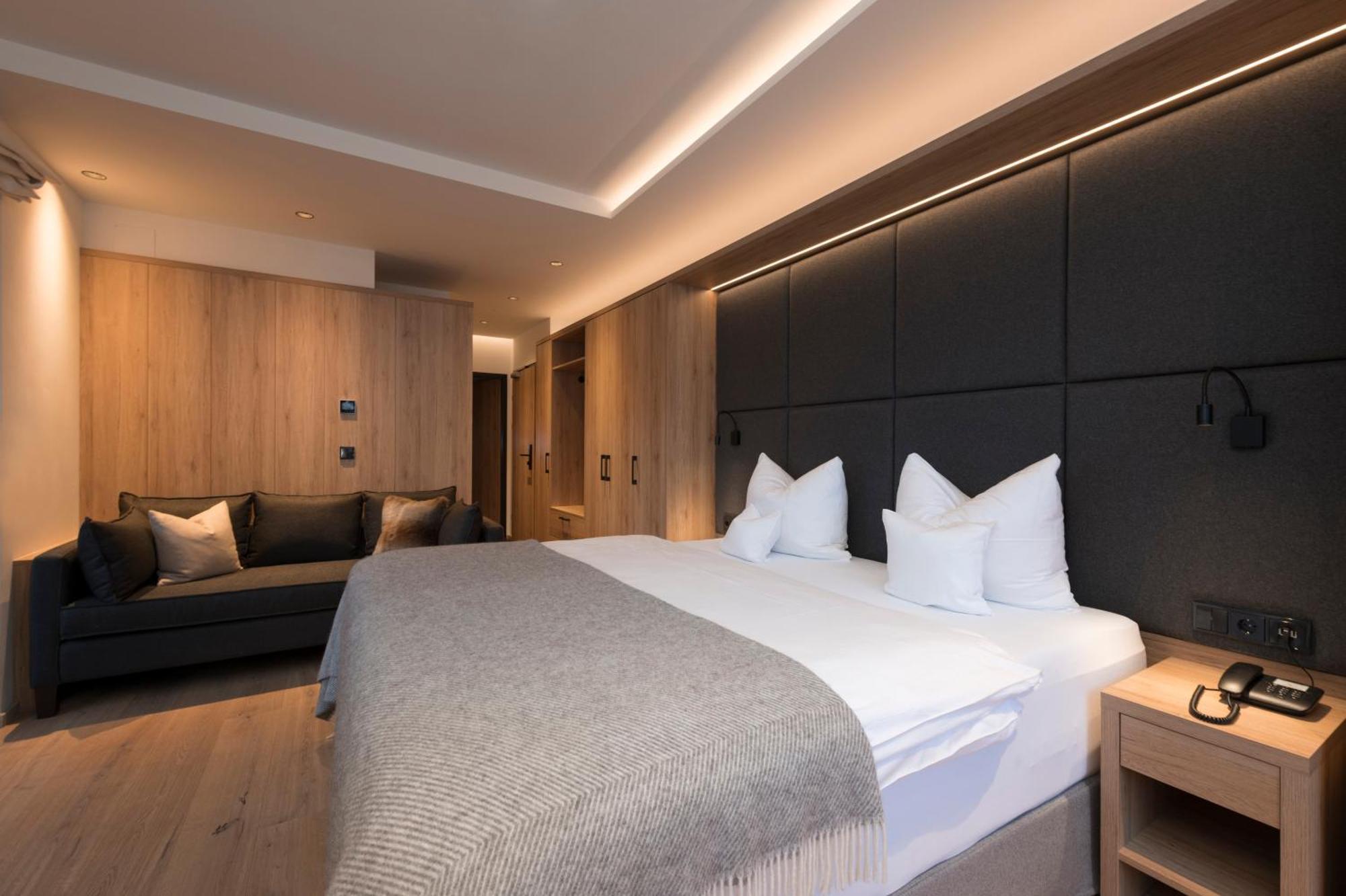 Hotel Sonnblick 莱赫阿尔贝格 客房 照片